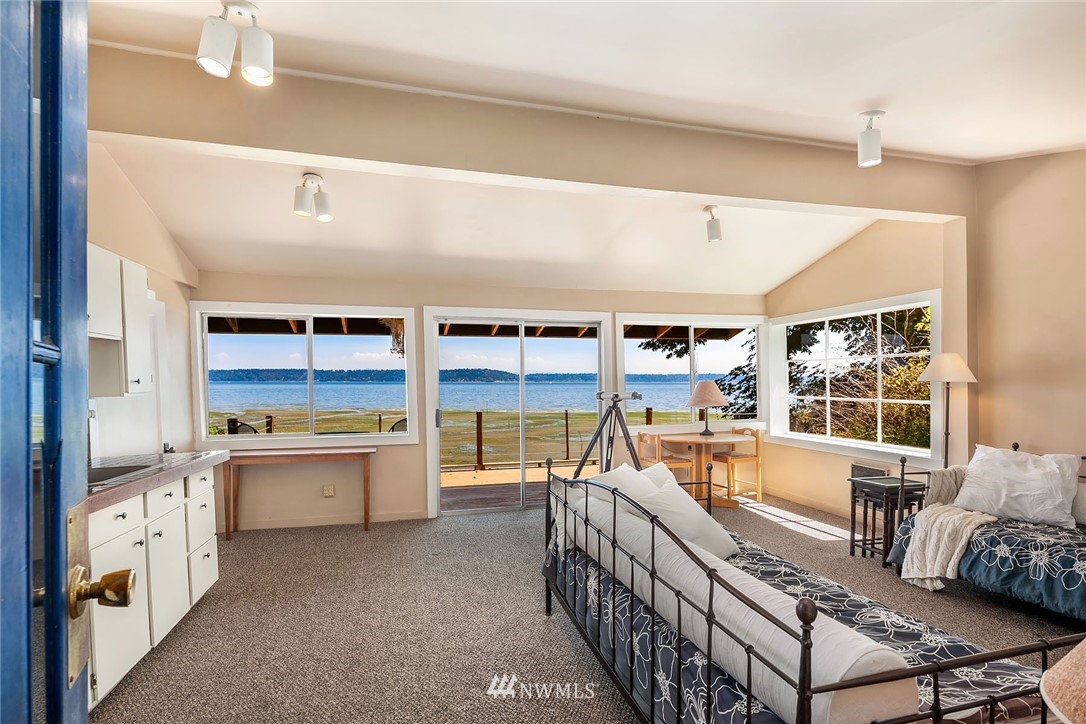 8727 Southwest Gorsuch Road Vashon, WA 98070 - Photo 18 of 25