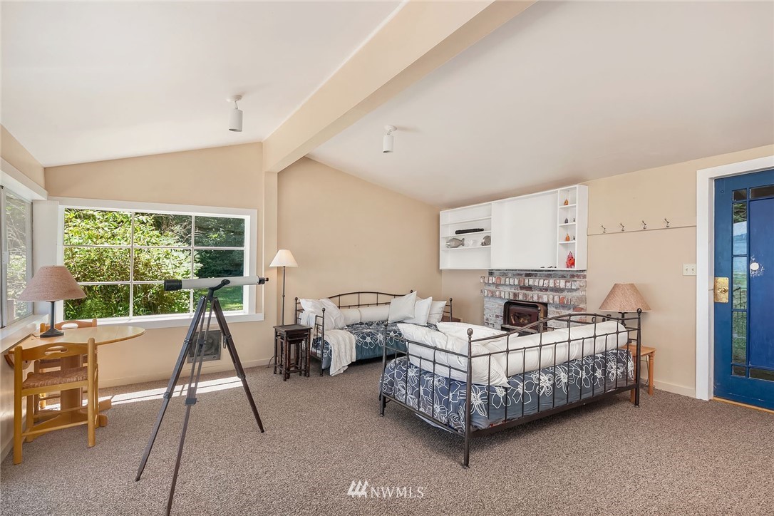 8727 Southwest Gorsuch Road Vashon, WA 98070 - Photo 19 of 25