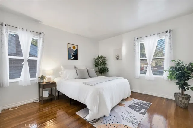 $1,150,000 | 1527 North Avon Street, Burbank, CA 91505