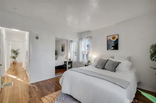 $1,150,000 | 1527 North Avon Street, Burbank, CA 91505