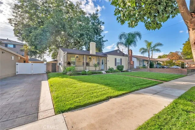 $1,150,000 | 1527 North Avon Street, Burbank, CA 91505