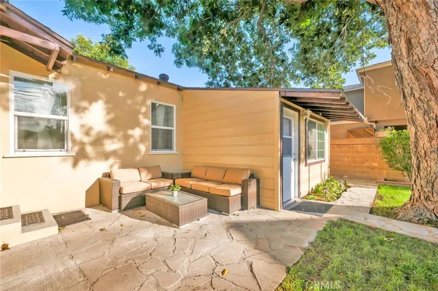 $1,150,000 | 1527 North Avon Street, Burbank, CA 91505