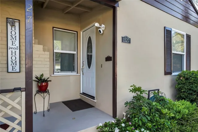 $1,150,000 | 1527 North Avon Street, Burbank, CA 91505