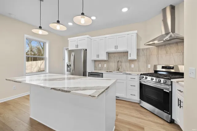 $387,640 | 1004 Hawthorn Lane, Columbia City, IN 46725