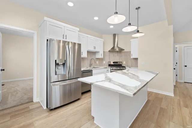 $387,640 | 1004 Hawthorn Lane, Columbia City, IN 46725