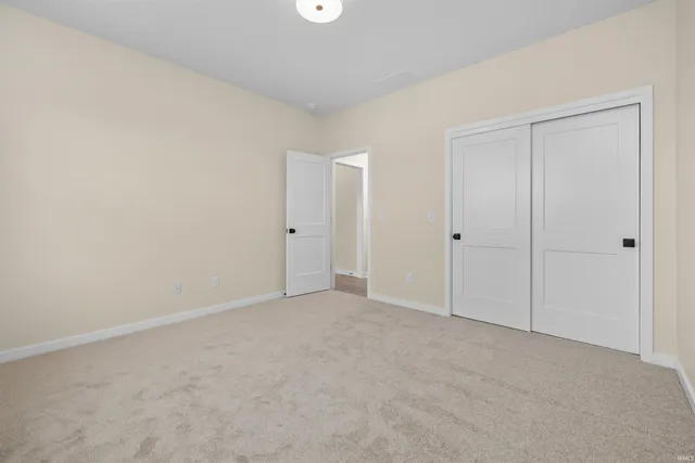 $387,640 | 1004 Hawthorn Lane, Columbia City, IN 46725