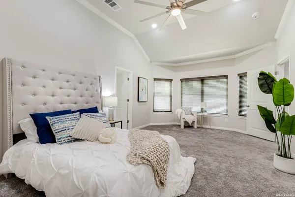 $3,050 | 16510 Paso Rio Creek, San Antonio, TX 78247