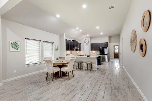 $3,050 | 16510 Paso Rio Creek, San Antonio, TX 78247