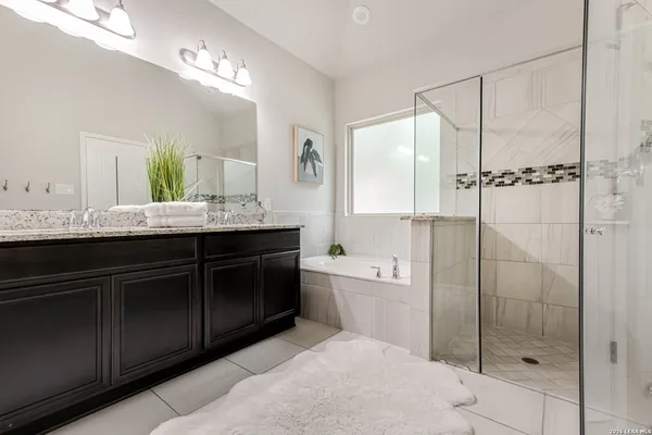 $3,050 | 16510 Paso Rio Creek, San Antonio, TX 78247