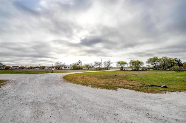 $2,943,567 | 1101 East Main Street, Crowley, TX 76036