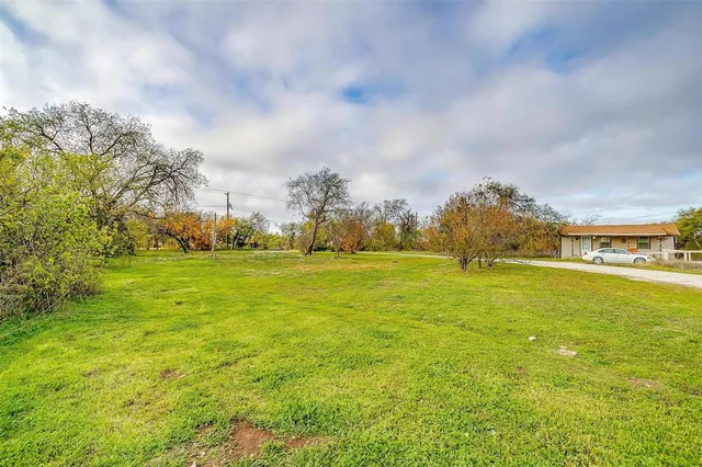 $2,943,567 | 1101 East Main Street, Crowley, TX 76036