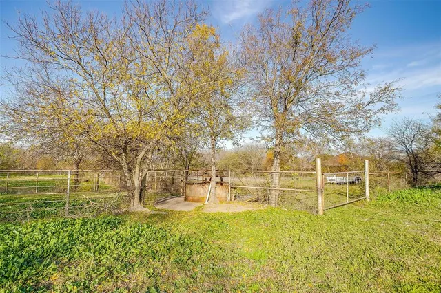 $2,943,567 | 1101 East Main Street, Crowley, TX 76036
