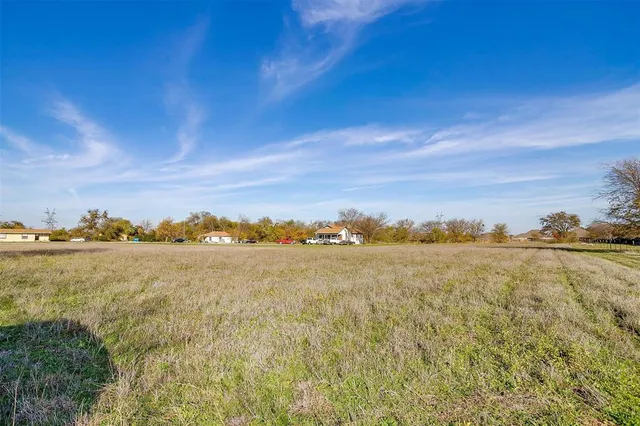 $2,943,567 | 1101 East Main Street, Crowley, TX 76036