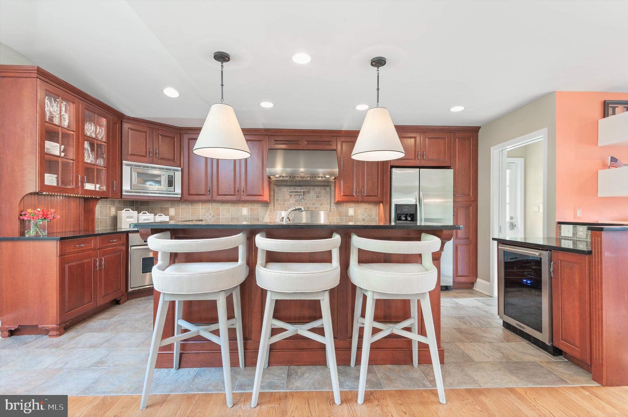 5908 Roland Avenue Baltimore, MD 21210 - Photo 11 of 40
