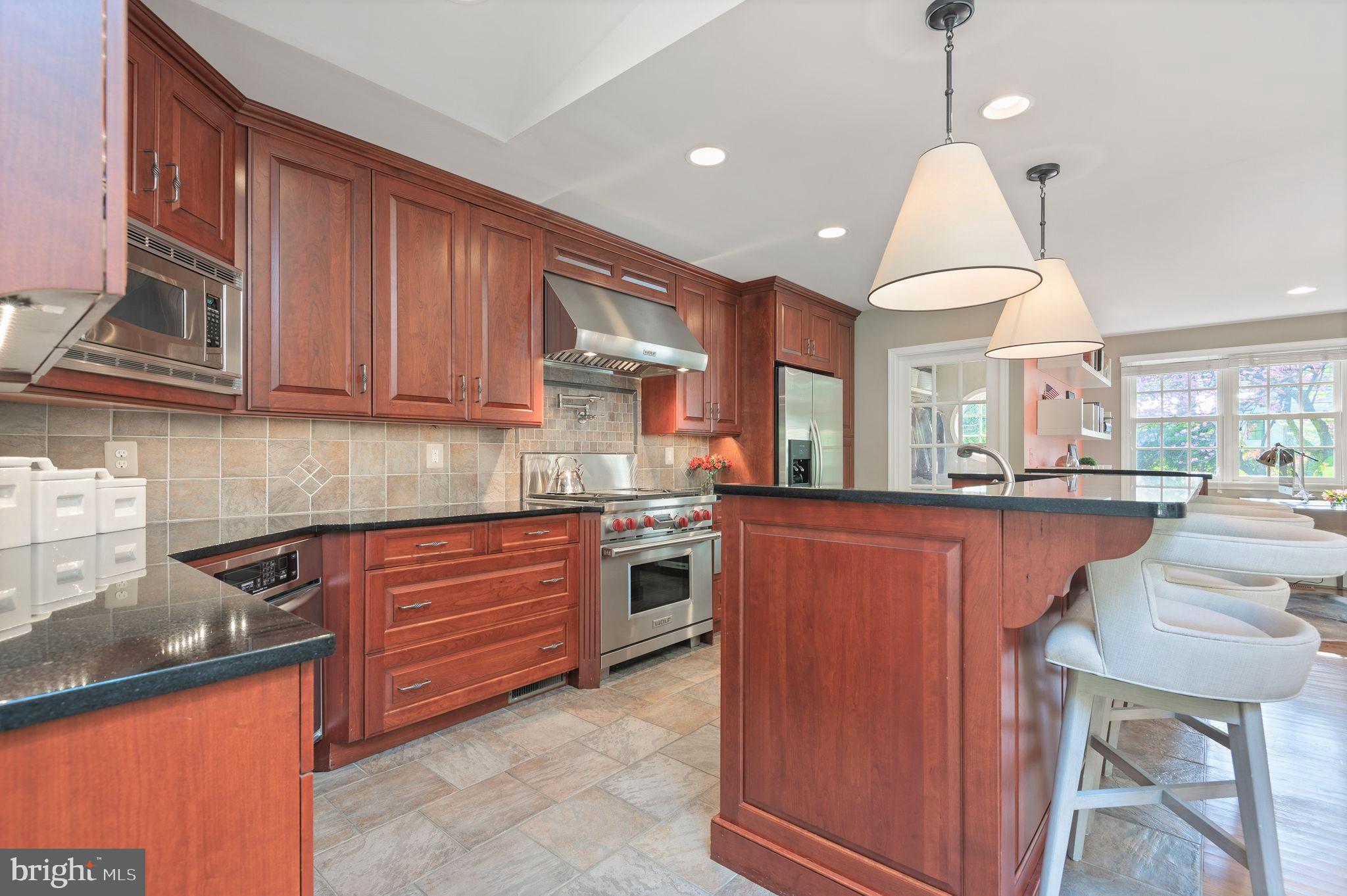 5908 Roland Avenue Baltimore, MD 21210 - Photo 13 of 40