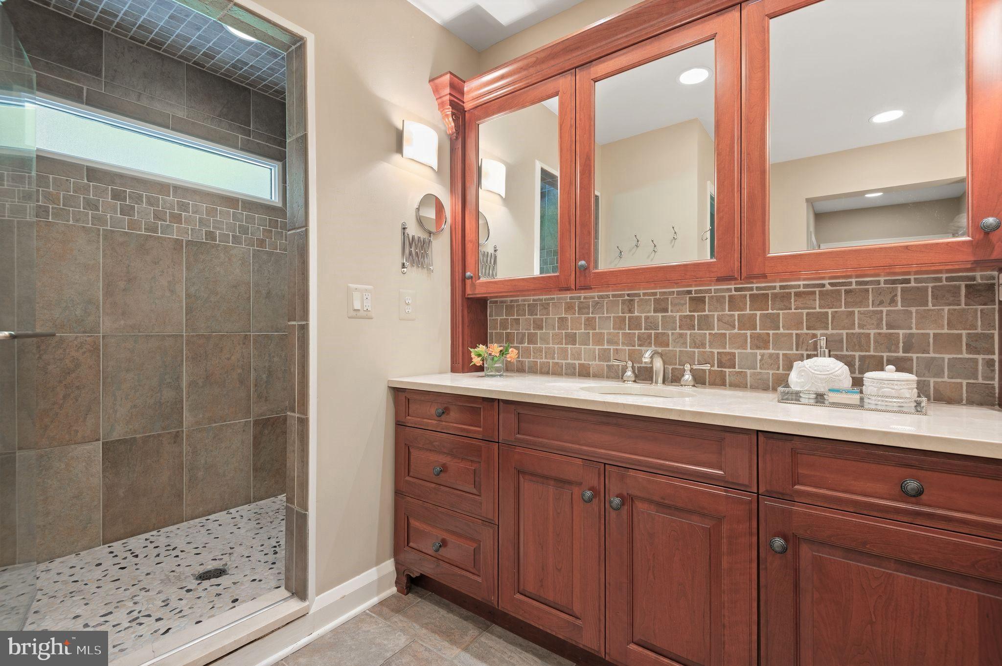 5908 Roland Avenue Baltimore, MD 21210 - Photo 19 of 40