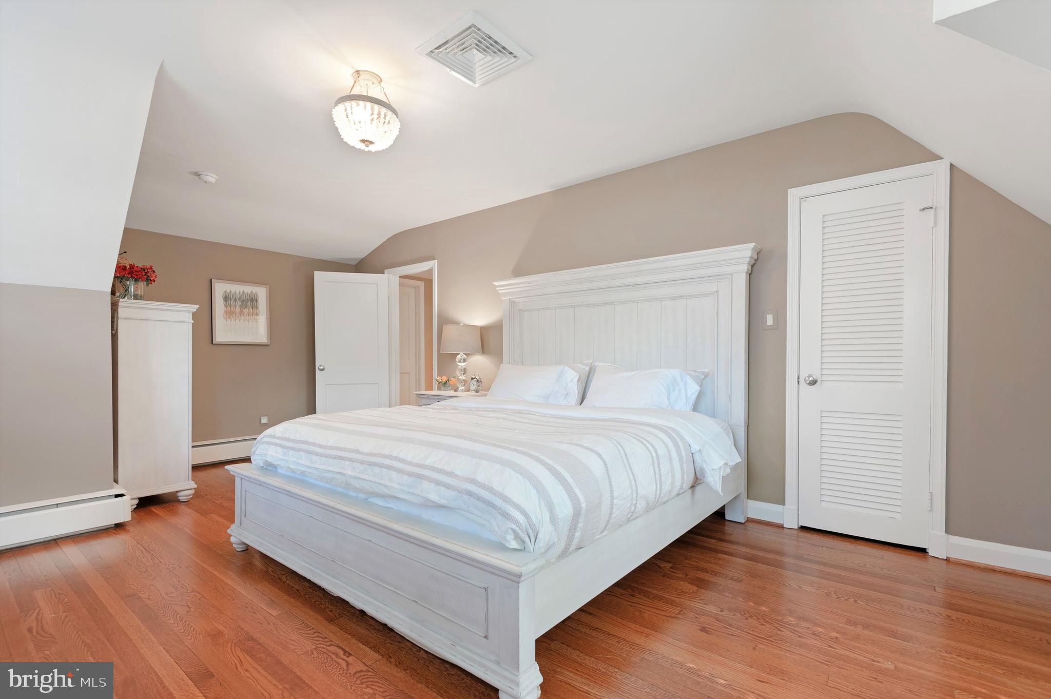 5908 Roland Avenue Baltimore, MD 21210 - Photo 25 of 40