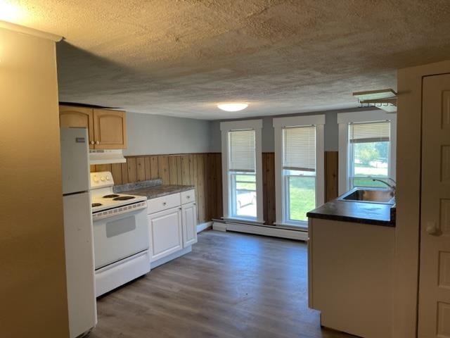 65 Giddings Street Springfield, VT 05150 - Photo 6 of 15