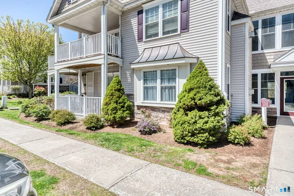 $399,900 | 95 South Ridge Lane, Unit E102, Berlin, CT 06037