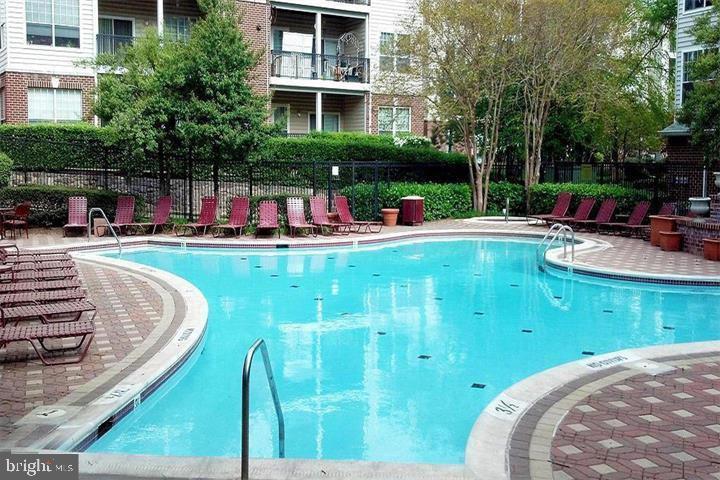 1600 Spring Gate Dr., Unit 2105 McLean, VA 22102 - Photo 20 of 22 Pool