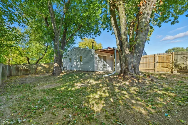 $1,550 | 2908 South Walcott Street, Indianapolis, IN 46203