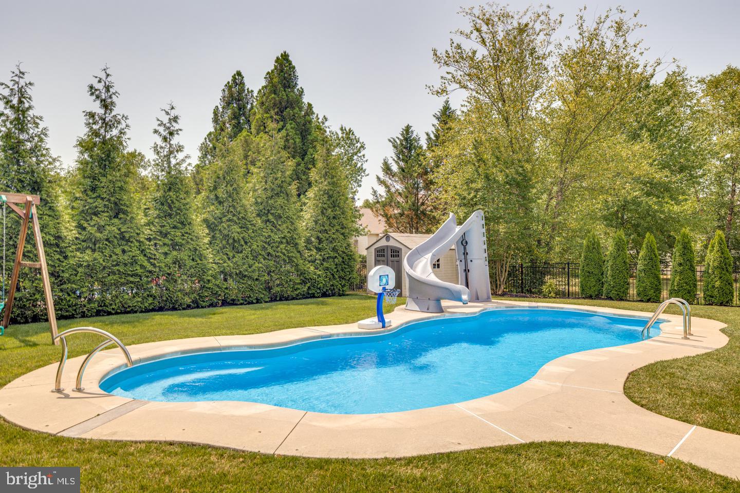 42 Brooks Road Moorestown, NJ 08057 - Photo 49 of 52 Pool