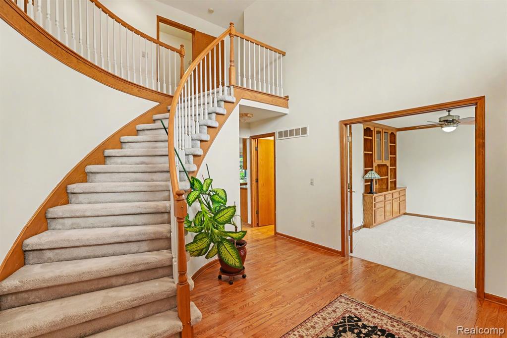 4091 Jacquelynn Court Rochester, MI 48306 - Photo 4 of 44 Gallery Image 4