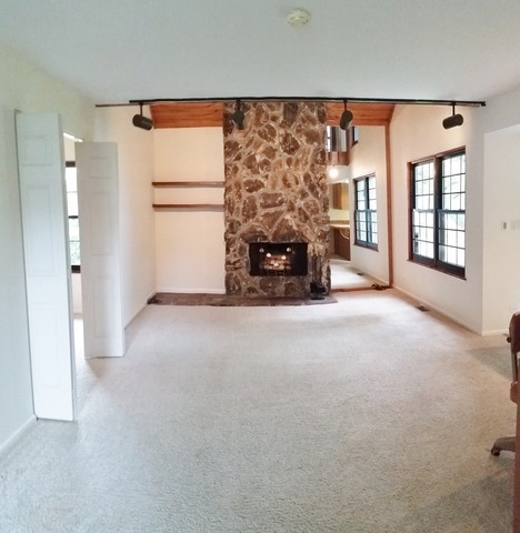708 Chandler Road Gurnee, IL 60031 - Photo 4 of 15