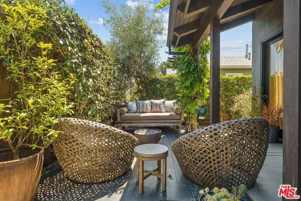 a view of outdoor space yard and patio