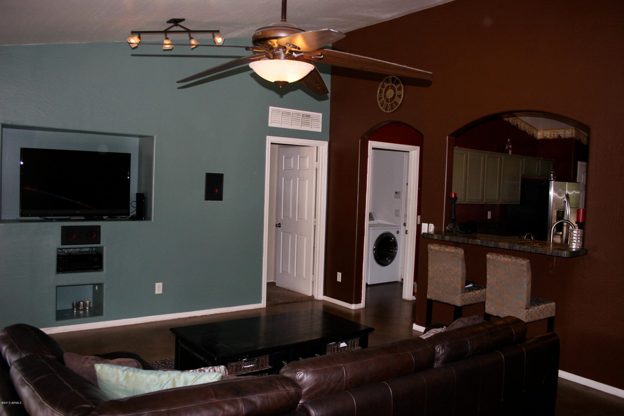 1315 East Harwell Road Phoenix, AZ 85042 - Photo 9 of 26 IMG_0892