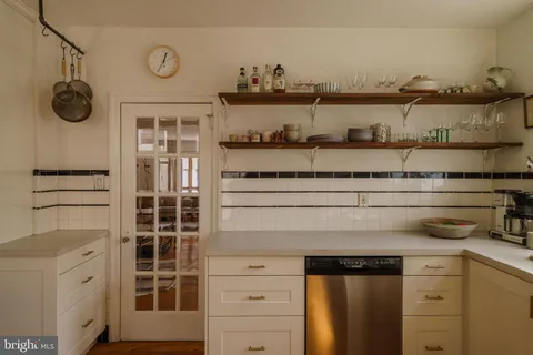 $650,000 | 1828 South 9th Street, Philadelphia, PA 19148