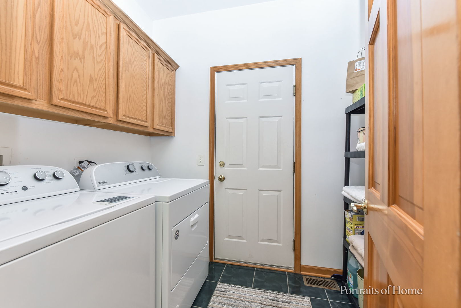 4258 Stableford Lane Naperville, IL 60564 - Photo 17 of 48