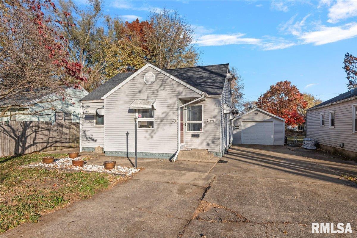 3106 South Woodward Street Springfield, IL 62703 - Photo 1 of 29 Gallery Image 1