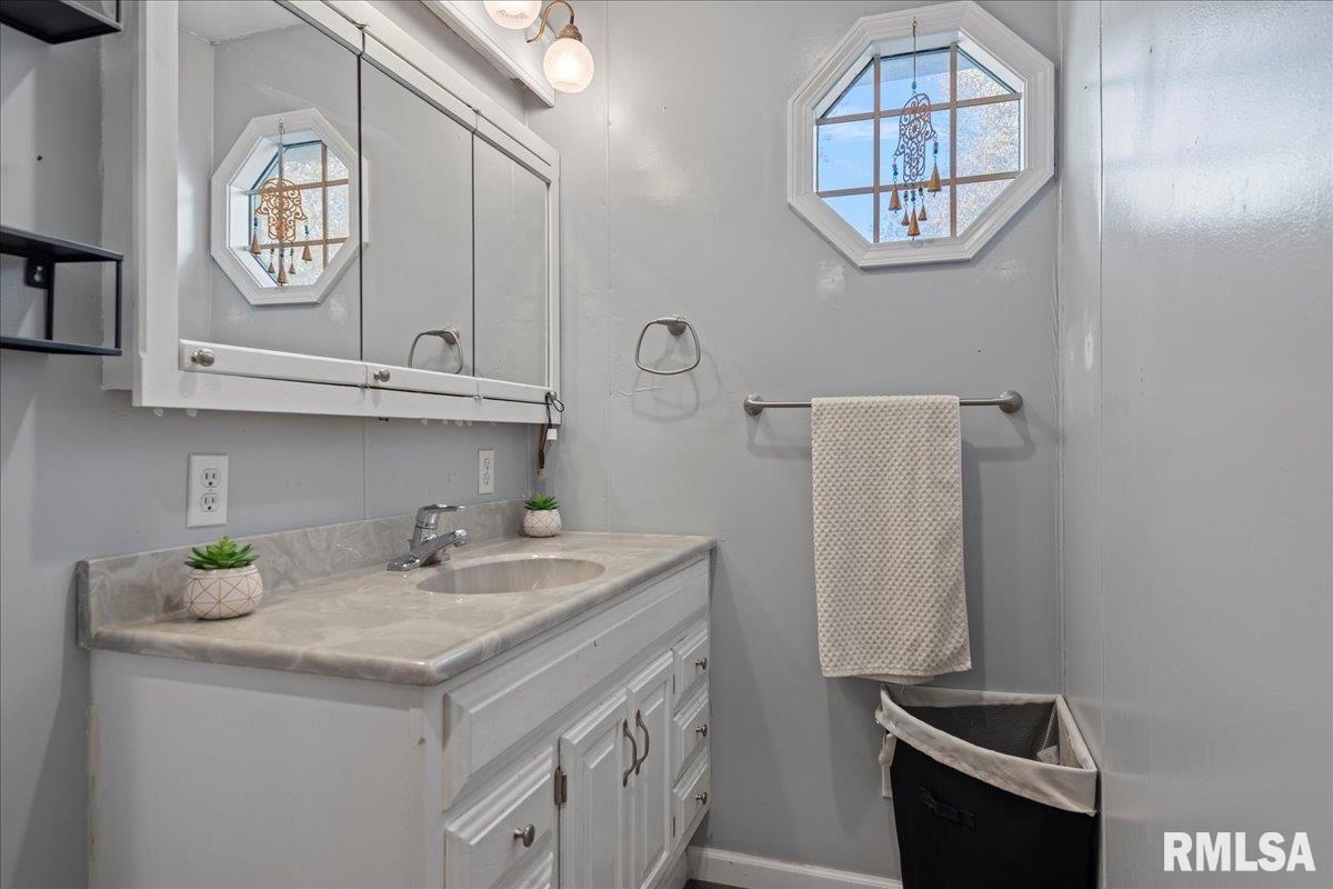 3106 South Woodward Street Springfield, IL 62703 - Photo 14 of 29 Gallery Image 14