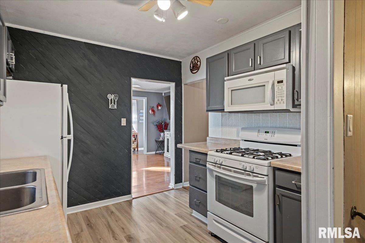 3106 South Woodward Street Springfield, IL 62703 - Photo 9 of 29 Gallery Image 9