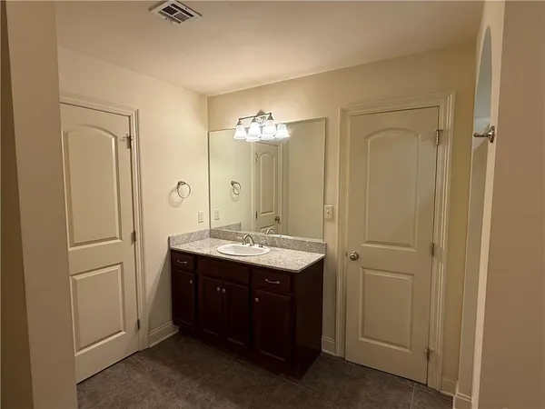 $1,475 | 19038 Aiden Lane, Unit B, Hammond, LA 70403