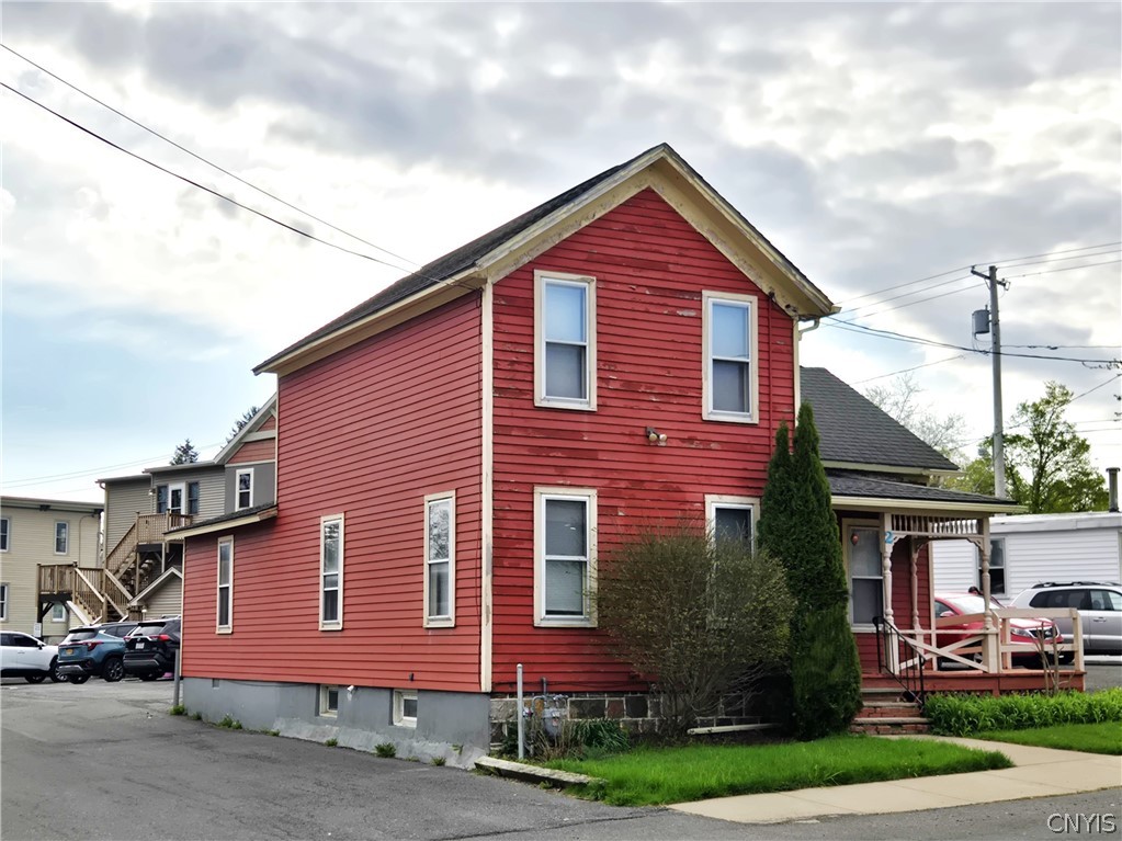 Welcome to 2 Mechanic Street! This building in the