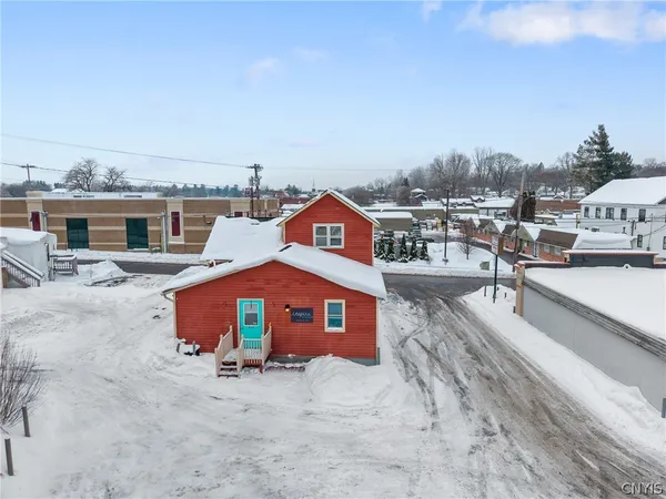 $319,900 | 2 Mechanic Street, Lysander, NY 13027