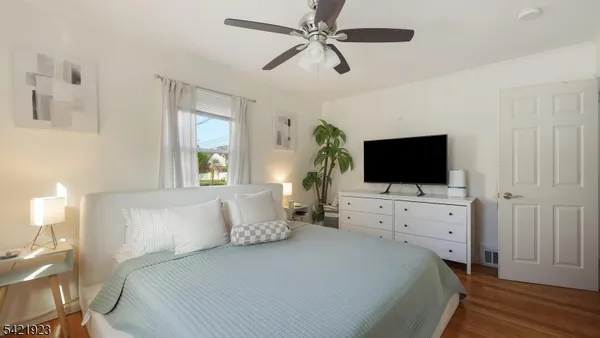 $539,000 | 353 East Grant Avenue, Roselle Park, NJ 07204