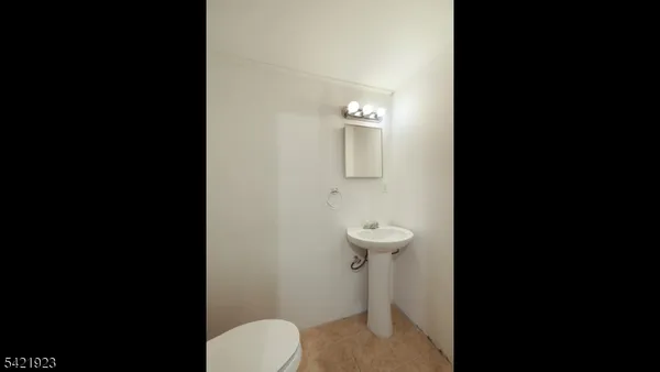 $539,000 | 353 East Grant Avenue, Roselle Park, NJ 07204