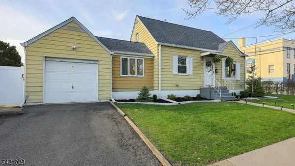 $539,000 | 353 East Grant Avenue, Roselle Park, NJ 07204