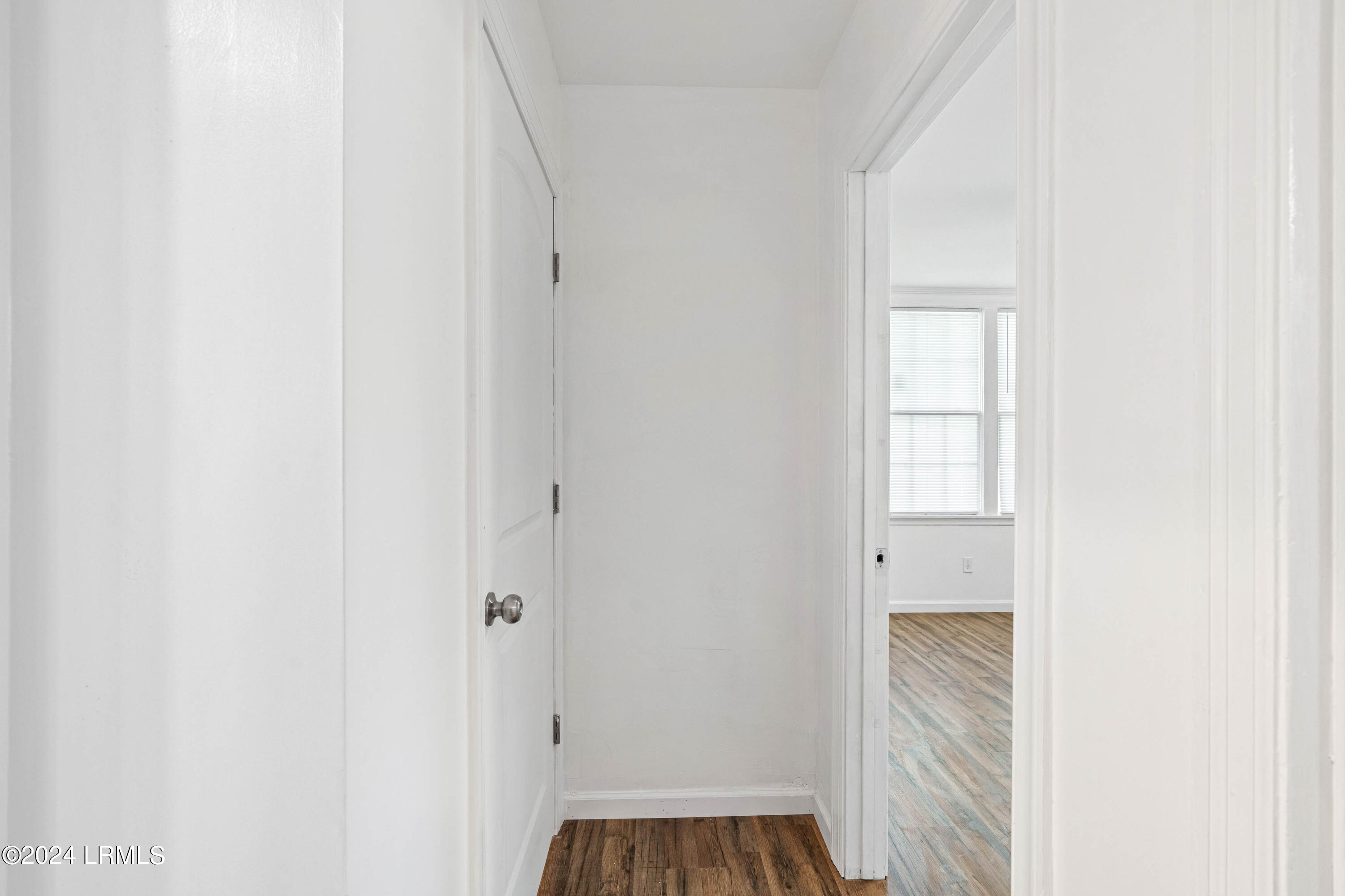 2002 Roper Street Beaufort, SC 29902 - Photo 20 of 48 Hallway