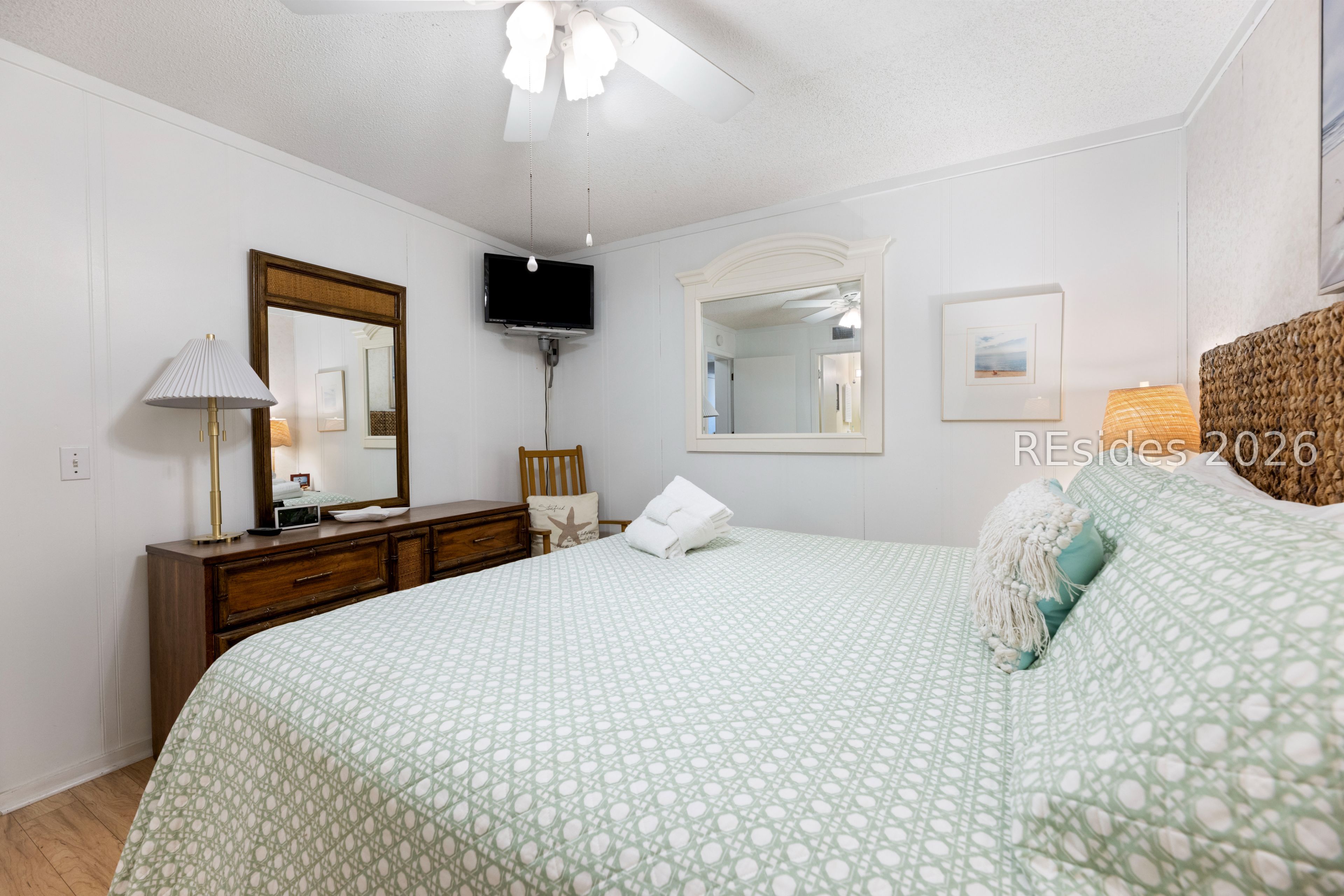 40 Folly Field Road, Unit 330 Hilton Head Island, SC 29928 - Photo 11 of 26