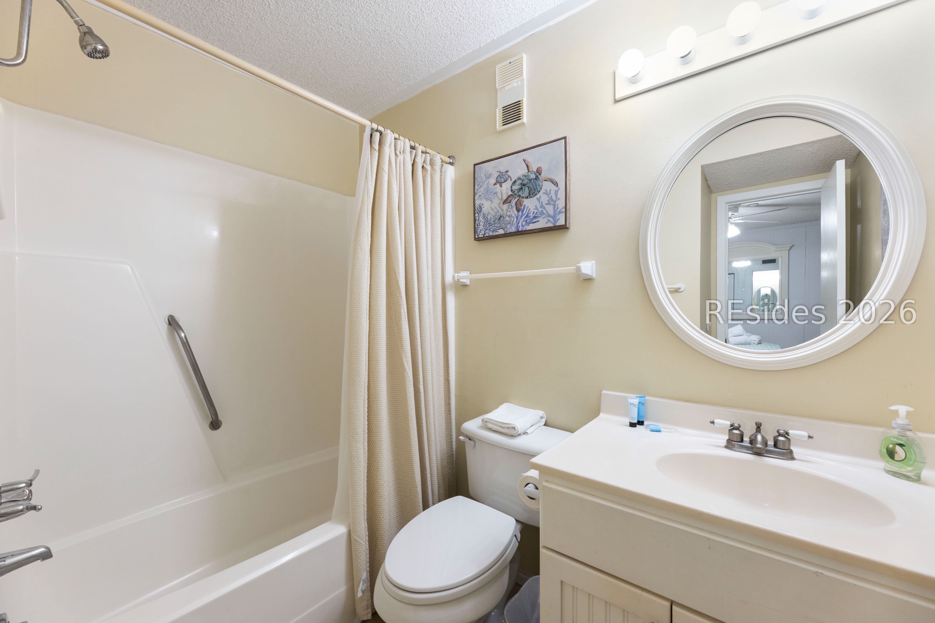 40 Folly Field Road, Unit 330 Hilton Head Island, SC 29928 - Photo 12 of 26