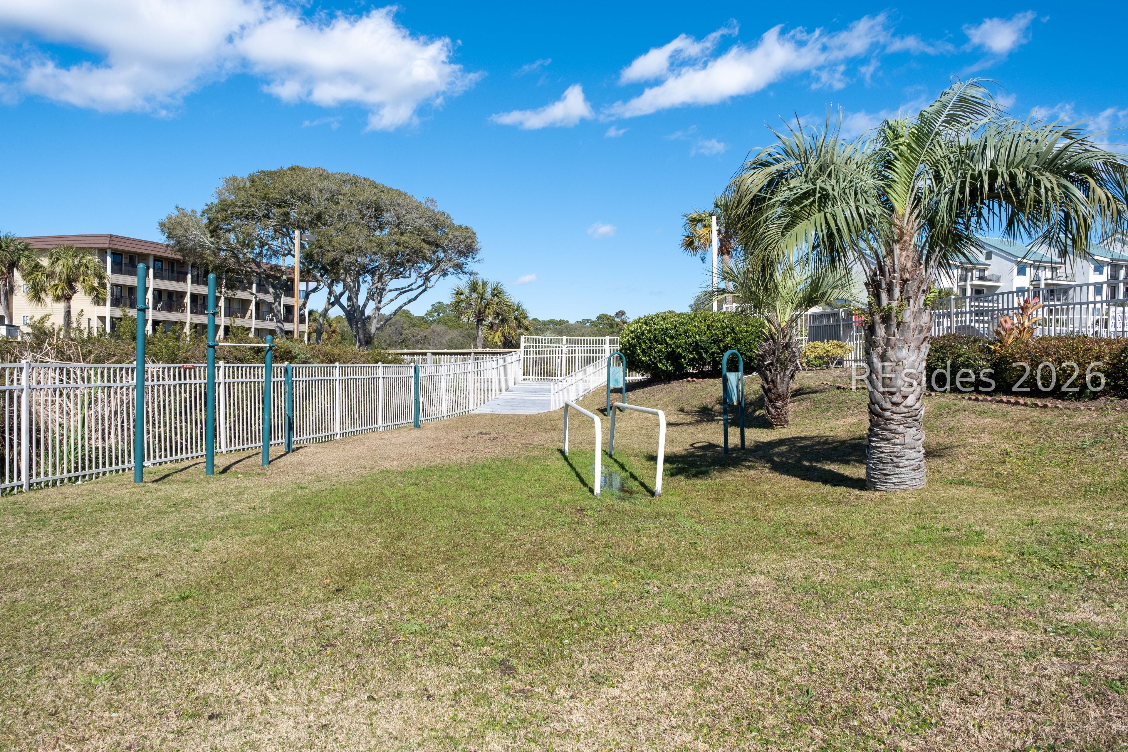 40 Folly Field Road, Unit 330 Hilton Head Island, SC 29928 - Photo 19 of 26