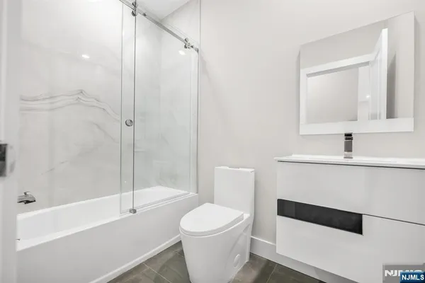$2,800 | 66 Mt Prospect Avenue, Unit 4, Clifton, NJ 07013