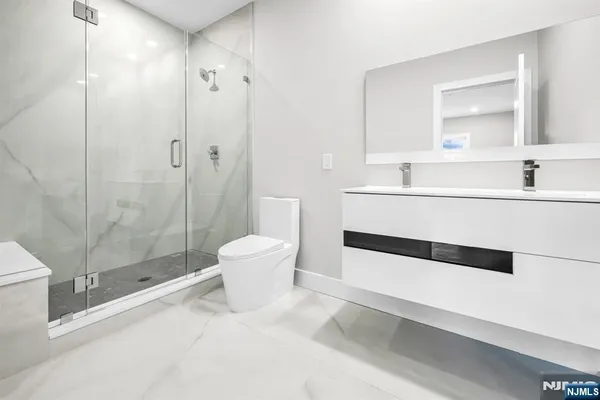 $2,800 | 66 Mt Prospect Avenue, Unit 4, Clifton, NJ 07013