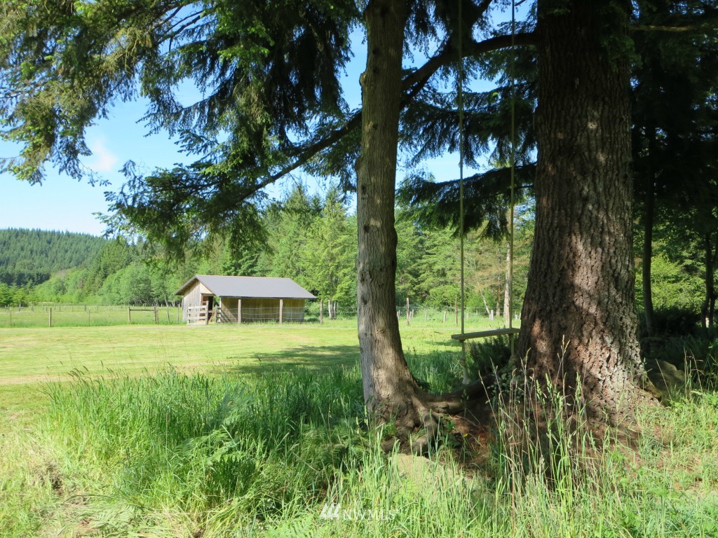 184 Piper Lane Chehalis, WA 98532 - Photo 21 of 25 a view of an outdoor space and a yard