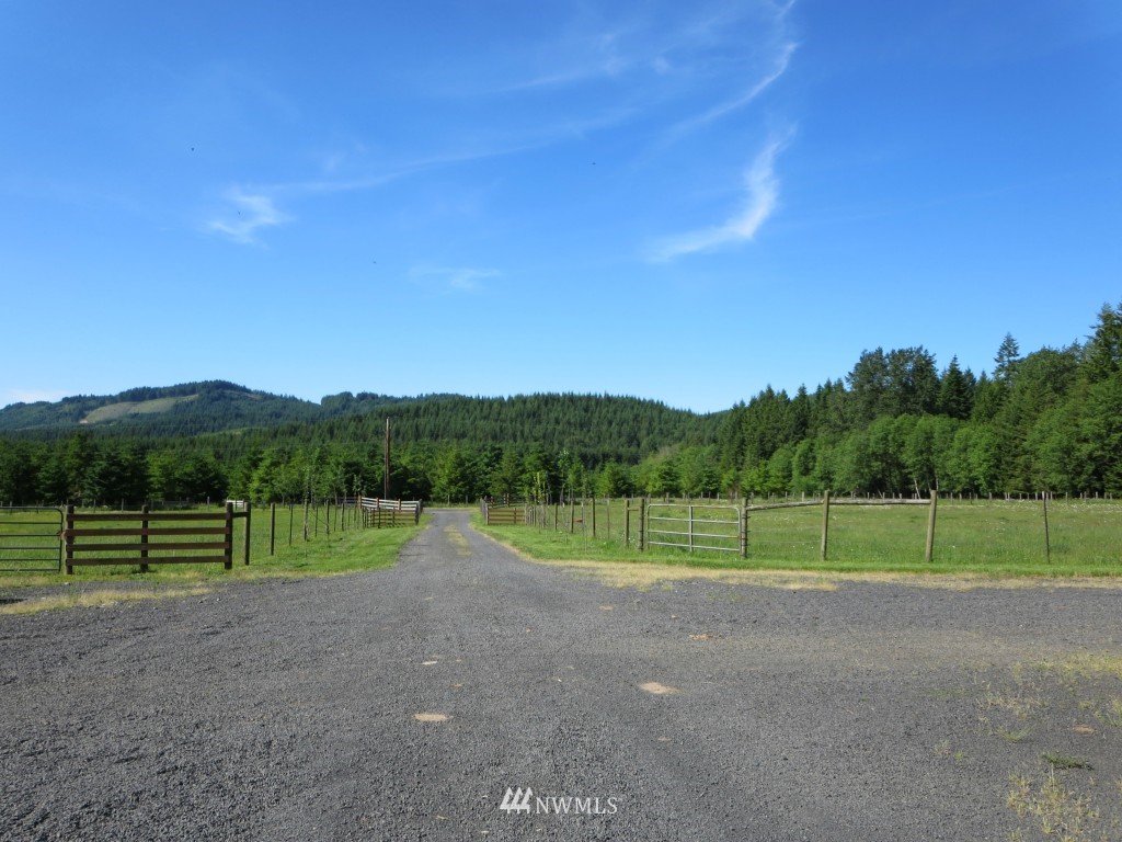 184 Piper Lane Chehalis, WA 98532 - Photo 24 of 25 a view of outdoor space and street