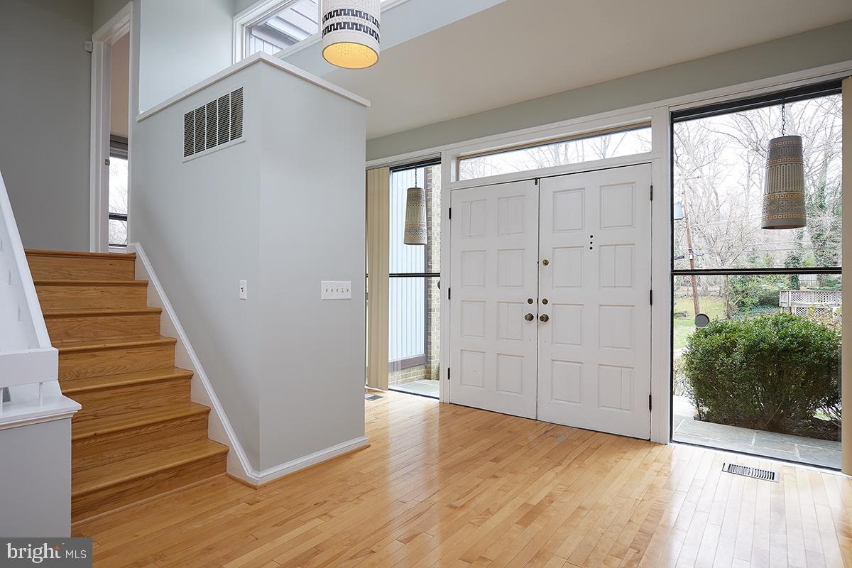9125 Friars Road Bethesda, MD 20817 - Photo 4 of 44 Gallery Image 4